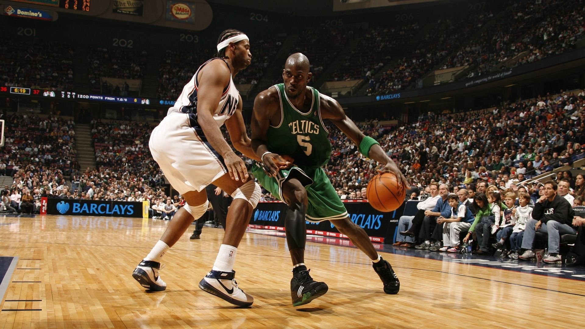 Kaiyun官方网站-蓝黑风暴席卷安联，那不勒斯双翼齐飞，战术奏效锁定胜局，蓝黑风暴席卷安联，那不勒斯双翼齐飞锁定胜局